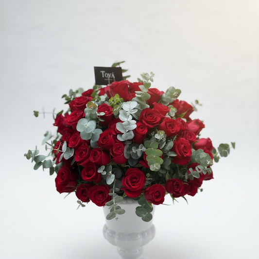 Arreglo de rosas rojas